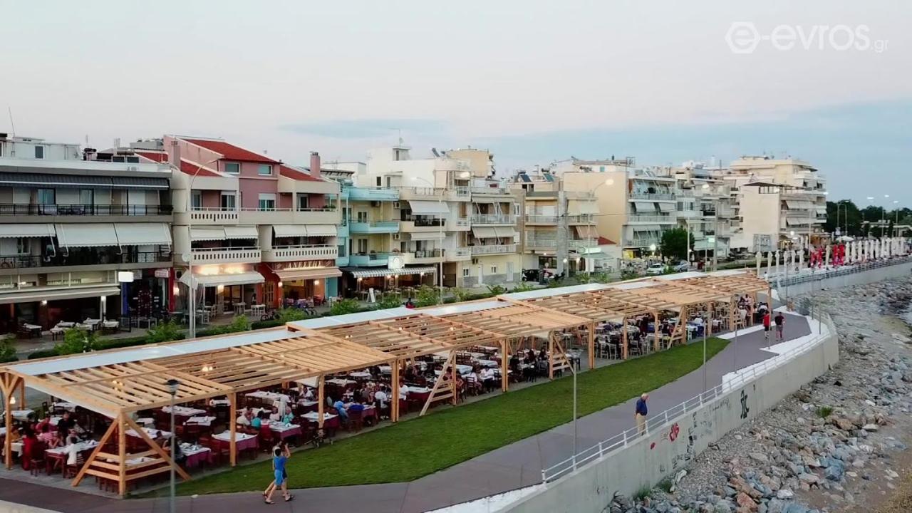 M.O.M.'S Alexandrópolis Exterior foto